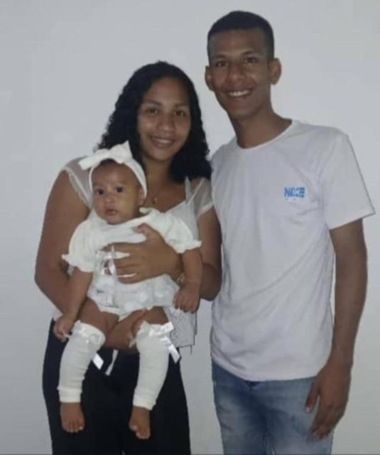 Yorbis dias  y su esposa he hija