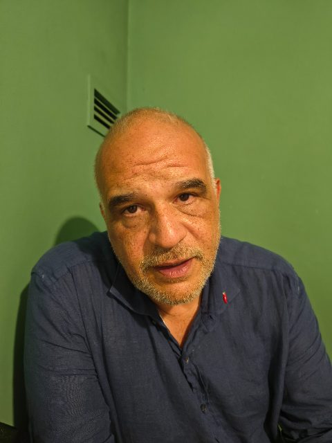 Carlos Audrines Flores