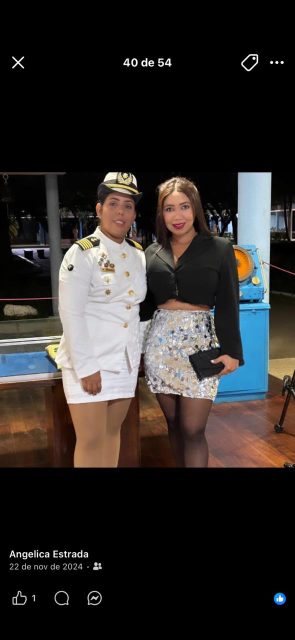 Felix angelica juntos a nuera y nietas