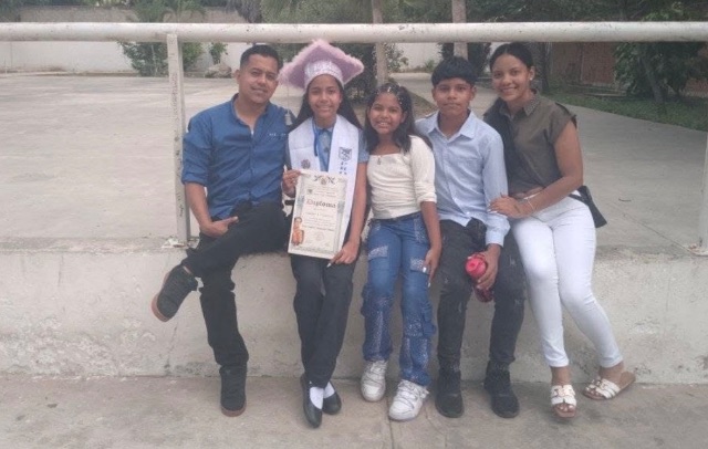 Gregorio, Ana, Greisbel,Greishel y Gregorio Cisneros Susarre