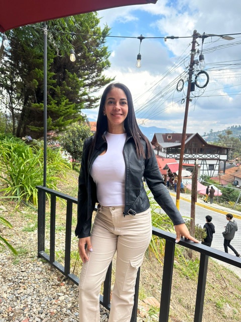 Eleana Brito Mares