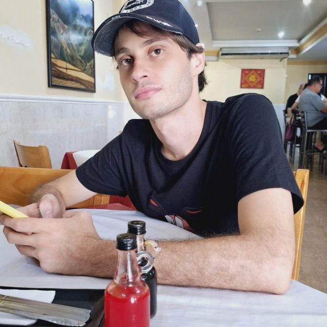 Miguel Tawil Narvaiza