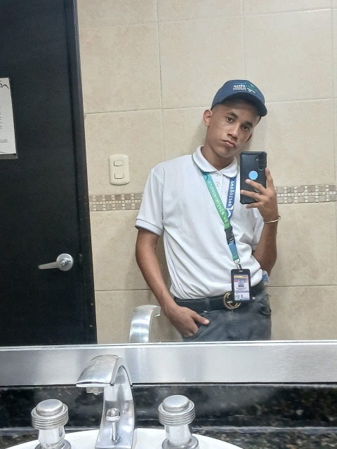 Adrián Gonzales