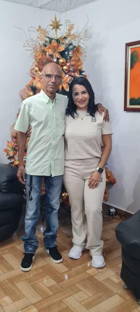 Roghilbert Gonzalez (izq)