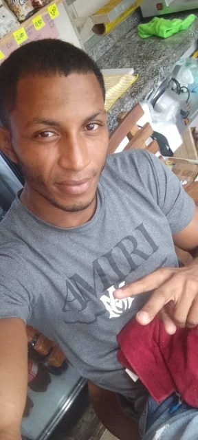 Robert Adrian Hernández