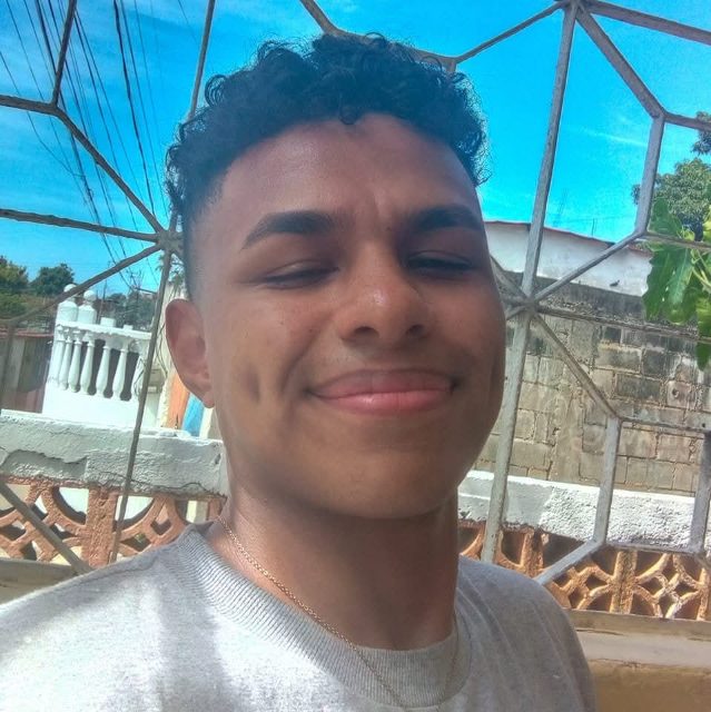 Gerardo Larez