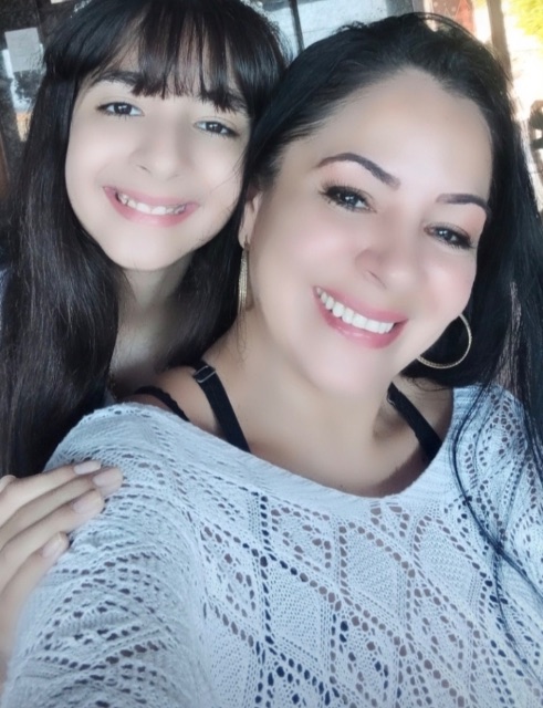 Alba Arellano y Angelina De Abreu