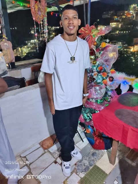 Victor Manuel Cerezo Lara